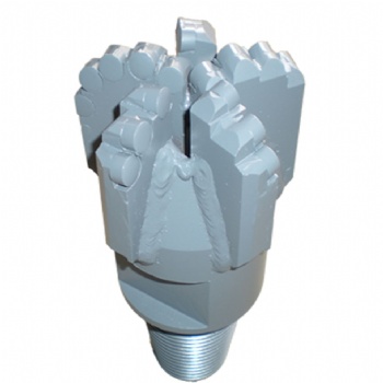 Center hole PDC bit